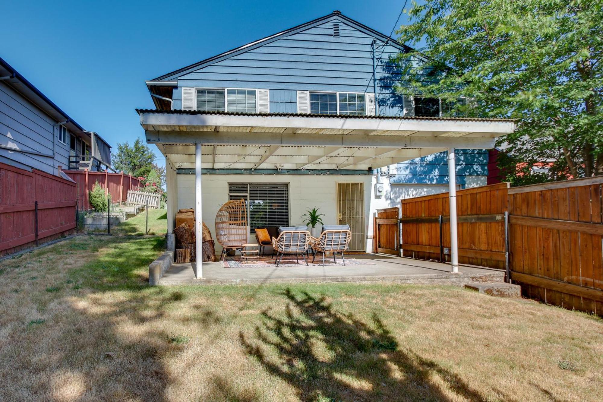 Updated Tacoma Home With Fire Pit! 外观 照片
